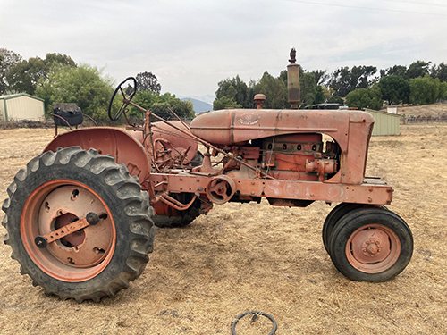 2020 grand champion winning tractor 1968 Minneapolis Moline G1000 Vista