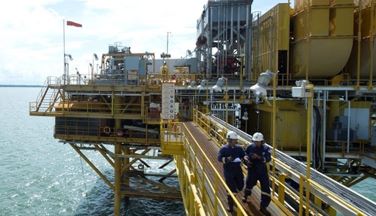 varnish removal system on oil platform.